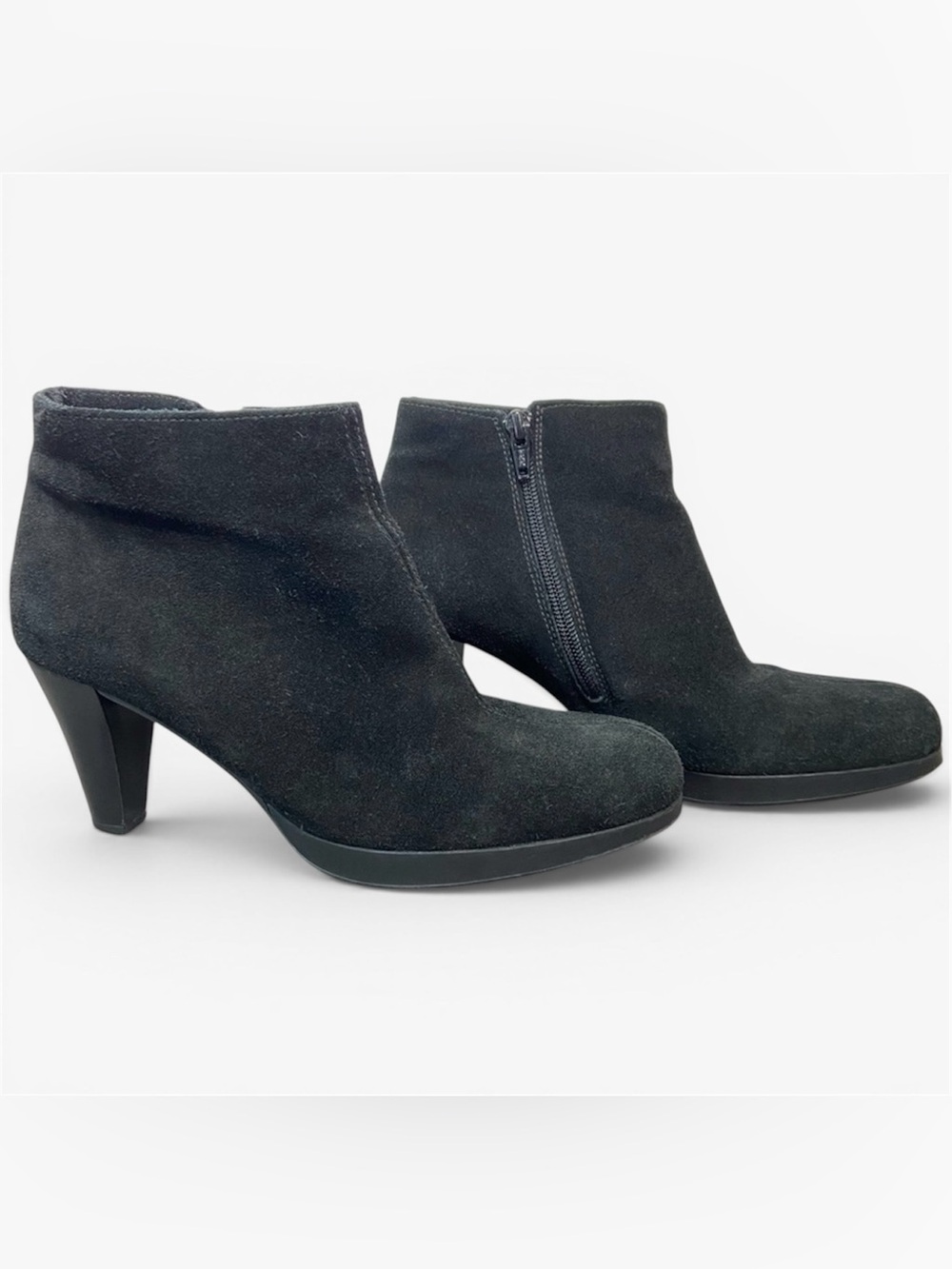 La CANADIENNE Black Suede Heeled Boots- woman’s 7